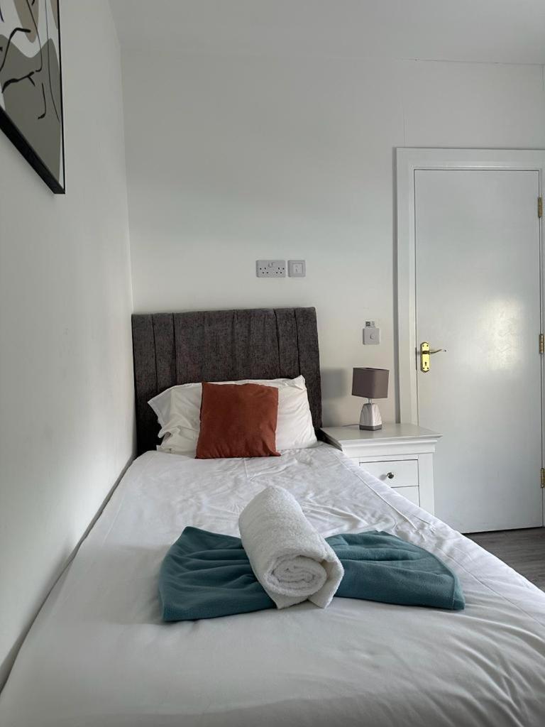 Eyre Square Lane Budget Rooms Galway Exterior photo